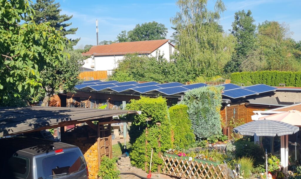 Photovoltaikanlage auf Nebengebäude